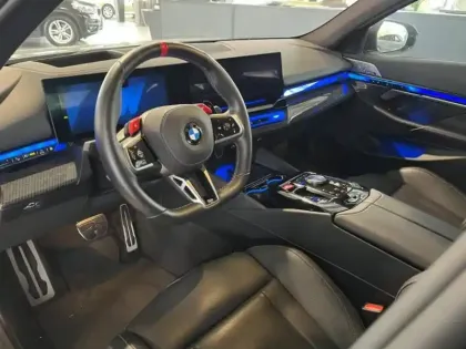 Photo 33 BMW Serie 5 Gén. VII (G90) Ph1 Base 4