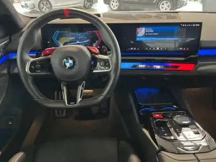 Photo 35 BMW Serie 5 Gén. VII (G90) Ph1 Base 4