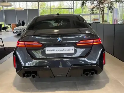 Photo 39 BMW Serie 5 Gén. VII (G90) Ph1 Base 4