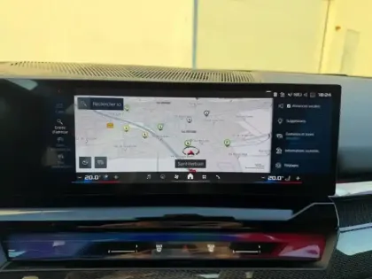 Photo 26 BMW Serie 5 M5 4.4 V8 PHEV 727ch