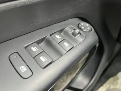 Photo 11 Citroën C5 aircross  1.2 Hybride 136ch MAX boite automatique