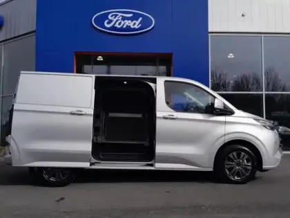 Photo 9 Ford Custom Gén. II Ph1 Limited 1