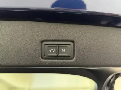 Photo 7 Audi Q5  2.0 e-hybrid 299ch S line quattro S tronic 7