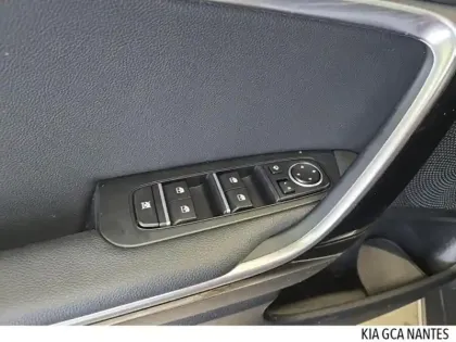 Photo 8 Kia Xceed  1.6 GDi 105ch + Plug-In 60.5ch Premium DCT6