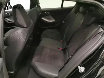 Photo 14 BMW Serie 1 Série 1 120A 170ch M Sport DKG7