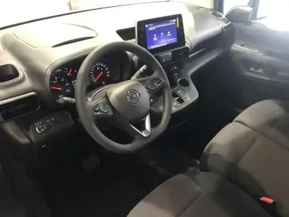 Photo 7 Opel Combo Cargo  M 800kg 100 kW Batterie 50 kWh