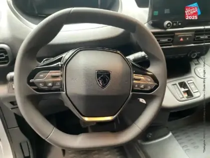 Photo 26 Peugeot Partner  M 650kg BlueHDi 130ch S&S EAT8 Pack Premium Connect