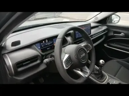 Photo 8 Jeep Avenger  1.2 Turbo T3 100ch Altitude