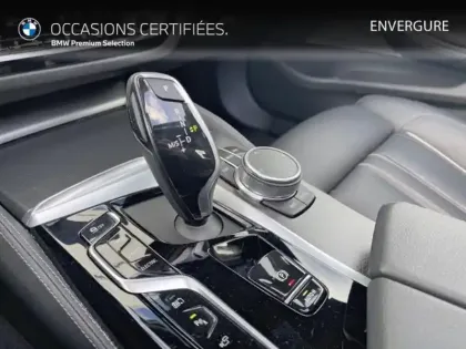 Photo 10 BMW Serie 5 Série 5 530eA xDrive 292ch M Sport Steptronic