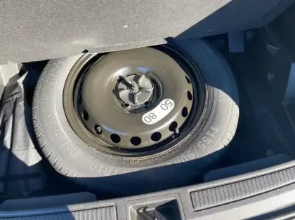 Photo 26 Renault Austral 1.2 E-Tech full hybrid 200ch Iconic- 24