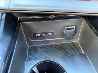 Photo 20 Renault Austral 1.2 E-Tech full hybrid 200ch Iconic- 24