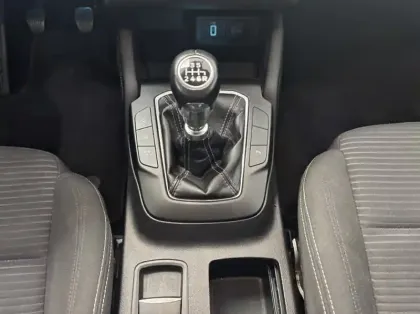 Photo 7 Ford Focus 1.0 EcoBoost 125ch mHEV Titanium X