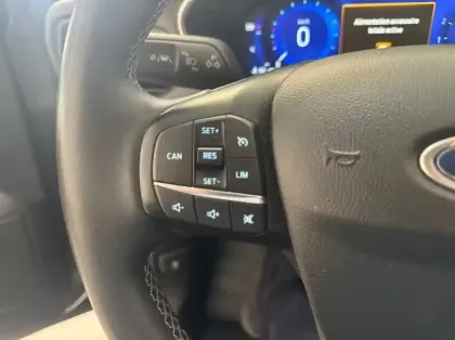 Photo 17 Ford Focus 1.0 EcoBoost 125ch mHEV Titanium X