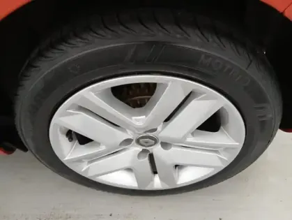 Photo 16 Renault Clio V Blue dCi 85 Zen