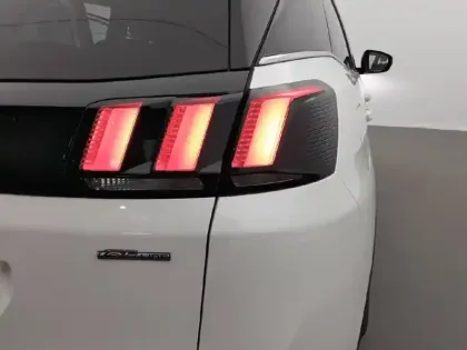 Photo 16 Peugeot 3008  Puretech 130ch S&S EAT8