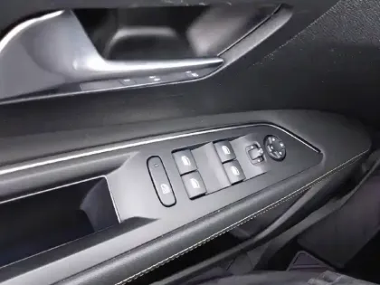 Photo 20 Peugeot 3008  Puretech 130ch S&S EAT8