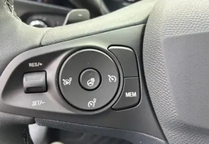 Photo 13 Opel Corsa  1.2 Turbo Hybrid 110 ch e-DCT6