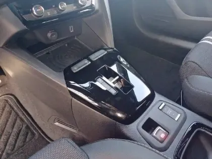 Photo 6 Opel Corsa  1.2 Turbo Hybrid 110 ch e-DCT6