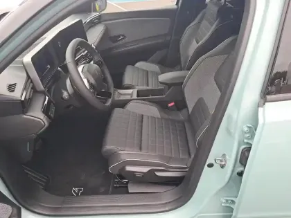 Photo 10 Renault 4 Renault  E-Tech Electrique 150 ch autonomie confort