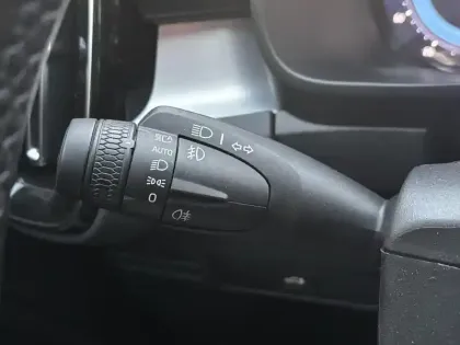 Photo 34 Volvo Xc40  B3 163 ch DCT7