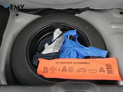 Photo 21 Peugeot 208  PureTech 110ch S&S EAT6