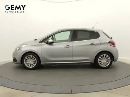 Photo 18 Peugeot 208  PureTech 110ch S&S EAT6