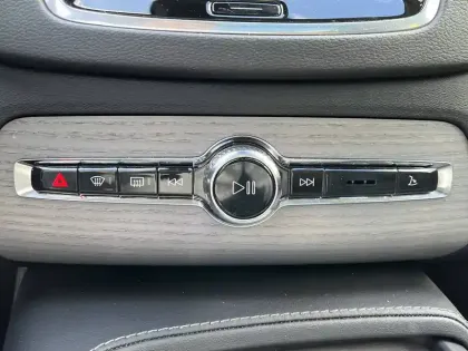 Photo 33 Volvo Xc90  T8 AWD Hybride Rechargeable 310+145 ch Geartronic 8 7pl