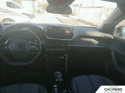 Photo 11 Peugeot 2008  Hybrid 145 e-DCS6