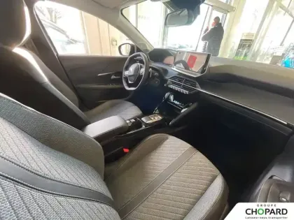 Photo 12 Peugeot 208  Hybrid 110 e-DCS6