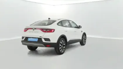 Photo 29 Renault Arkana  E-Tech hybride 145 - 22