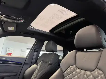 Photo 11 Audi Q5  Sportback 55 TFSIe 367 S tronic 7 Quattro