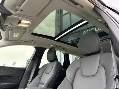 Photo 66 Volvo Xc60  T6 AWD Hybride rechargeable 253 ch+145 ch Geartronic 8