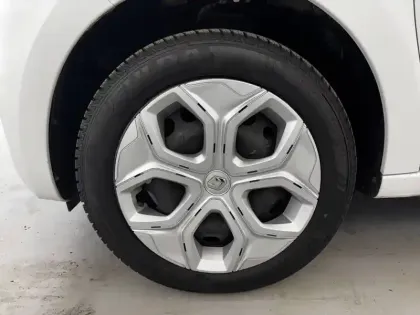 Photo 38 Renault Twingo  III E-Tech