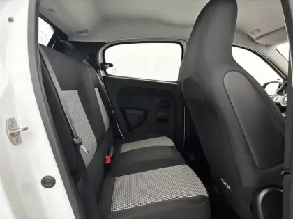 Photo 45 Renault Twingo  III E-Tech