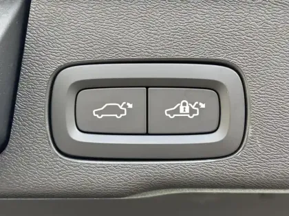 Photo 49 Volvo Xc60  T6 AWD Hybride rechargeable 253 ch+145 ch Geartronic 8