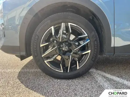 Photo 56 Peugeot 5008  Hybrid 145 e-DCS6