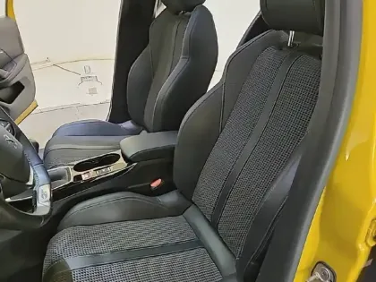 Photo 10 Peugeot 208  PureTech 100 S&S BVM6