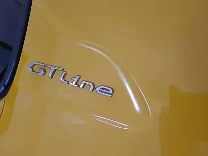 Photo 34 Peugeot 208  PureTech 100 S&S BVM6