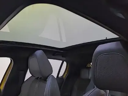 Photo 31 Peugeot 208  PureTech 100 S&S BVM6