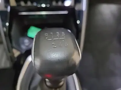 Photo 13 Peugeot 208  PureTech 100 S&S BVM6