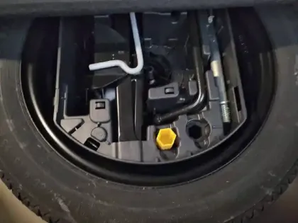 Photo 17 Peugeot 208  PureTech 100 S&S BVM6