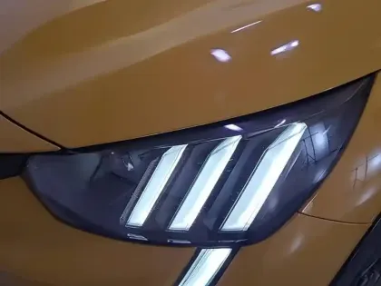 Photo 15 Peugeot 208  PureTech 100 S&S BVM6