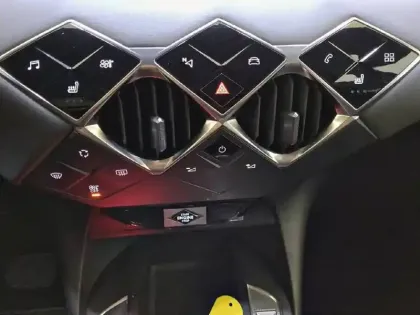 Photo 45 DS DS 3 DS3 Crossback PureTech 155 EAT8