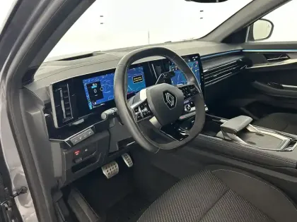 Photo 39 Renault Austral  E-Tech hybrid 200