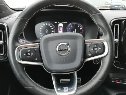 Photo 9 Volvo Xc40  T3 163 ch Geartronic 8