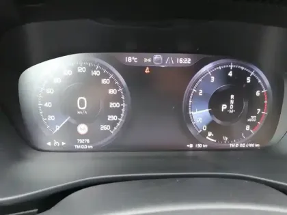 Photo 10 Volvo Xc40  T3 163 ch Geartronic 8