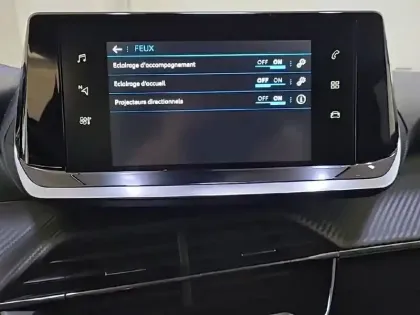 Photo 22 Peugeot 2008  PureTech 130 S&S EAT8