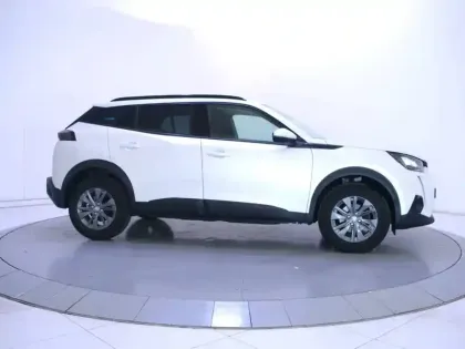 Photo 3 Peugeot 2008  PureTech 130 S&S EAT8