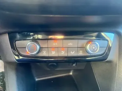 Photo 13 Opel Corsa  1.2 Turbo 100 ch BVM6