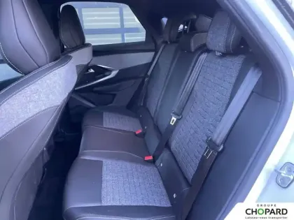 Photo 17 Peugeot 3008  Electrique 73 kWh 210 ch